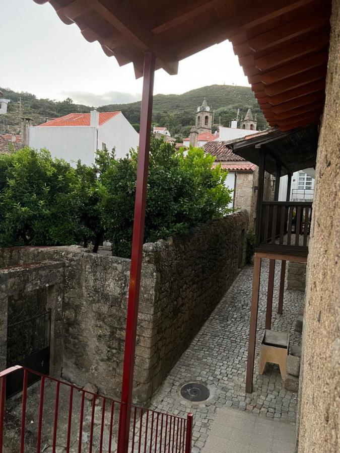 Casa Da Vila - Apartamento Duplex Alpedrinha Экстерьер фото