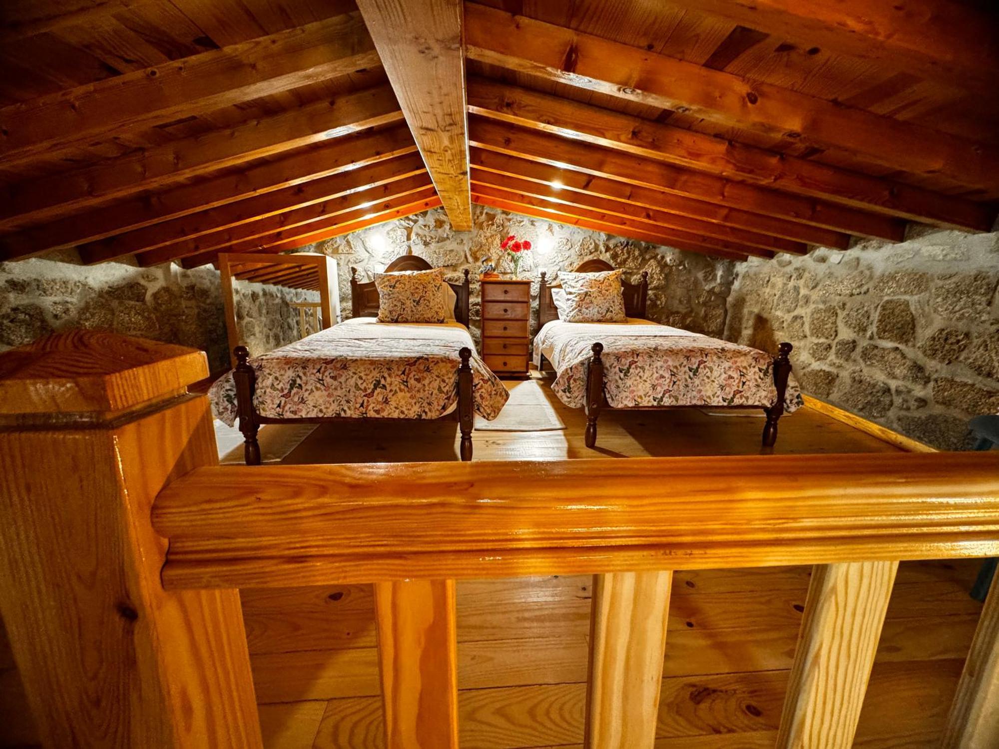 Casa Da Vila - Apartamento Duplex Alpedrinha Экстерьер фото